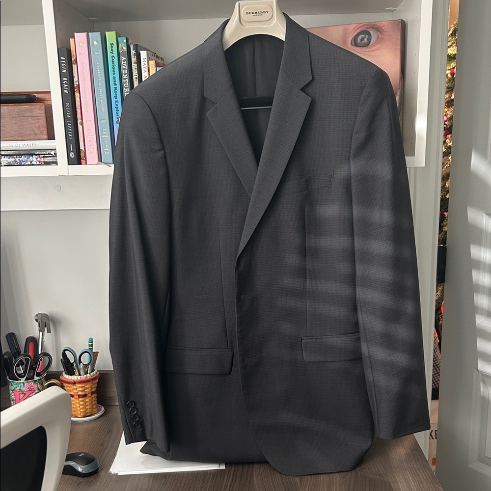 Hugo Boss 44L charcoal sport jacket